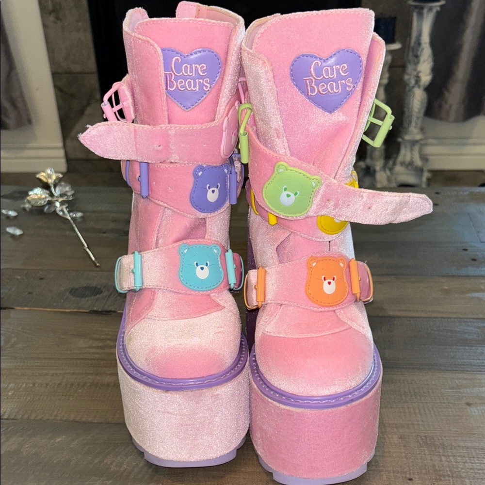 Yru Platforms care Bear boots